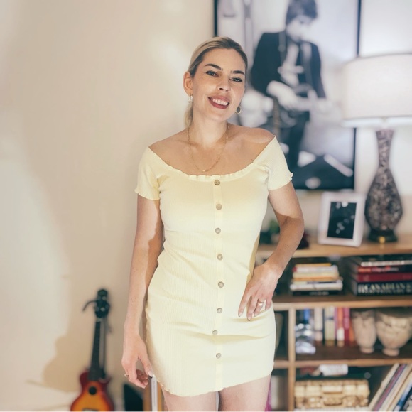 Cute Cotton Mini Dress in Pale Yellow - Picture 2 of 8